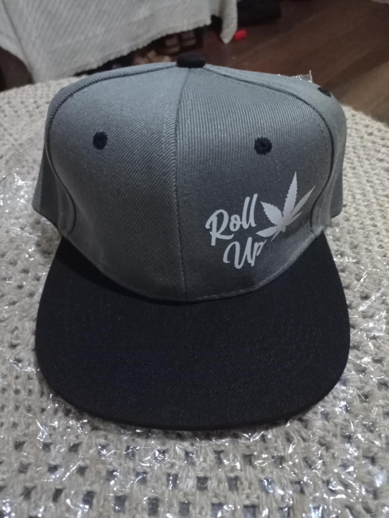 Casquette de camionneur unisexe ABULUN, 100% polyester, légère, avec revêtement en PVC, ajustable, protection solaire, style hip-hop, motif alphabétique, tissu légèrement extensible, lavable