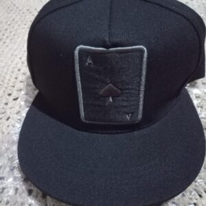 57d8249f-798a-42e2-bf87-199beaa0bb6d Chapeau Snapback à la Mode avec Motif de Cartes à Jouer - Maille Respirante, Protection Solaire, Léger pour l'Été