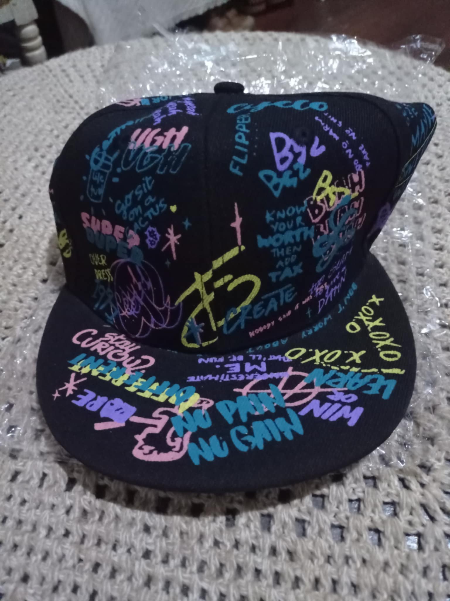 Casquette snapback colorée de style graffiti, chapeau à bord plat réglable, casquette de baseball de protection solaire d'extérieur pour femmes, accessoire de mode urbain tendance