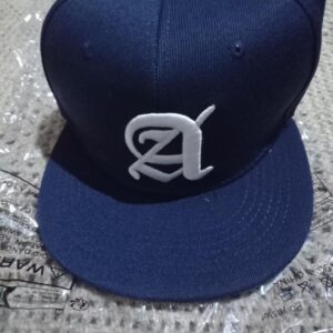 efeafd2d-9e2a-4bb4-ab8f-50eeb702d432 Casquette de Baseball Brodée Lettre A Gothique pour Hommes AR 1